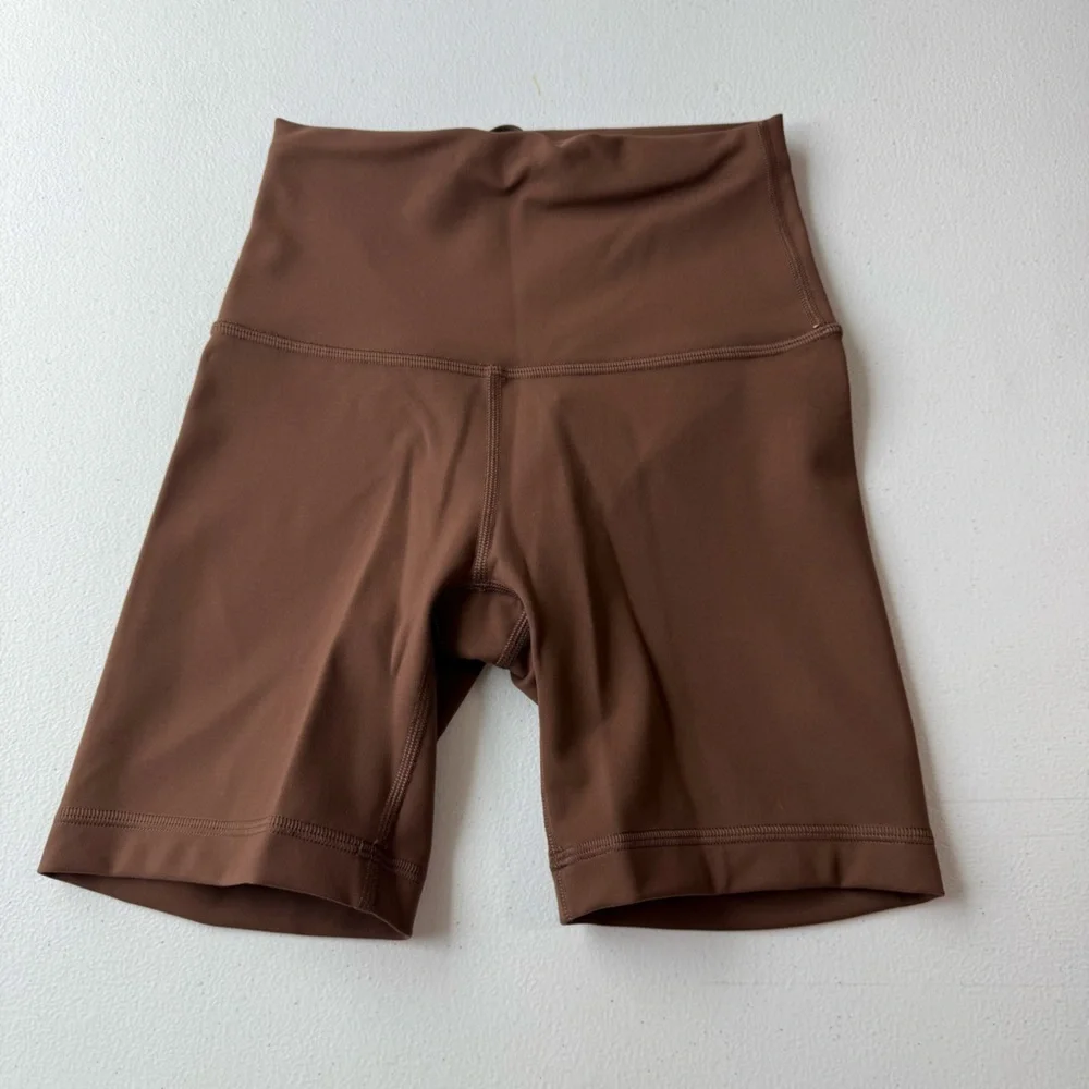 Lululemon Wunder Train High-Rise Short 6